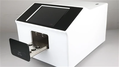 Revolutioner dine implantatprocedurer med UV-aktivatoren
